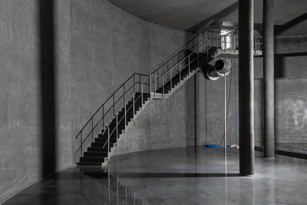 Sanierung eines Trinkwasserbehälters mit mineralischer Innenbeschichtung; Betoninstandsetzung im Trinkwasserbehälter; Reinigung und Desinfektion einer Trinkwasseranlage